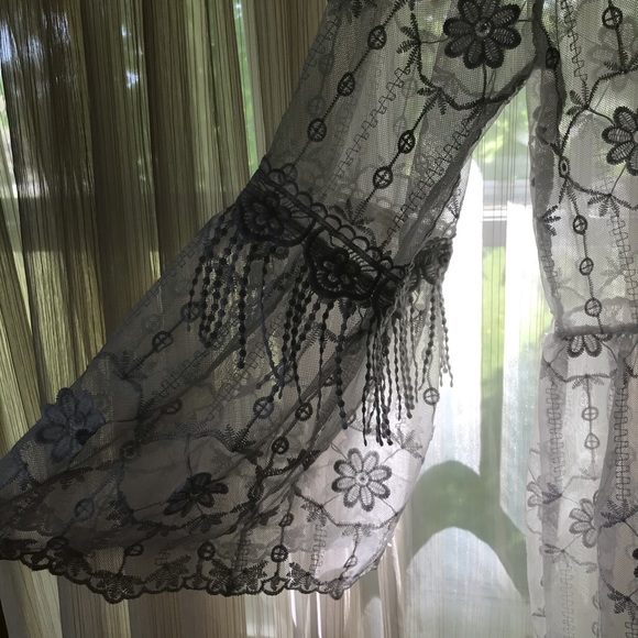 Boho Bell Sleeve Lace Top - Picture 3 of 7